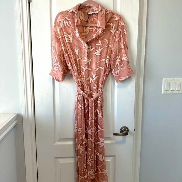LONG SLEEVE DRESS - Picture 1 of 5